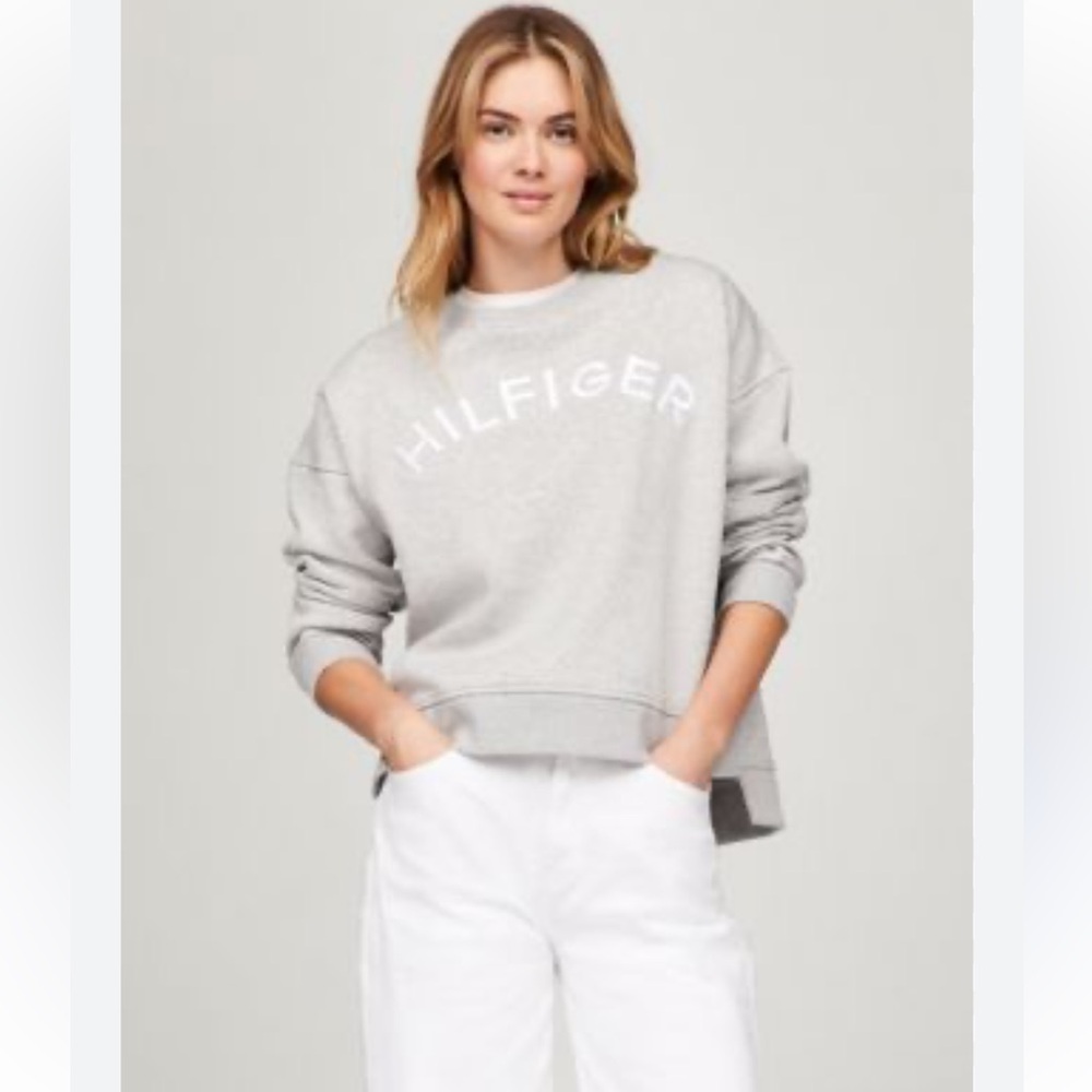 Tommy Hilfiger Sport grey embroidered signature fleece sweatshirt. EUCSizeM 🫶